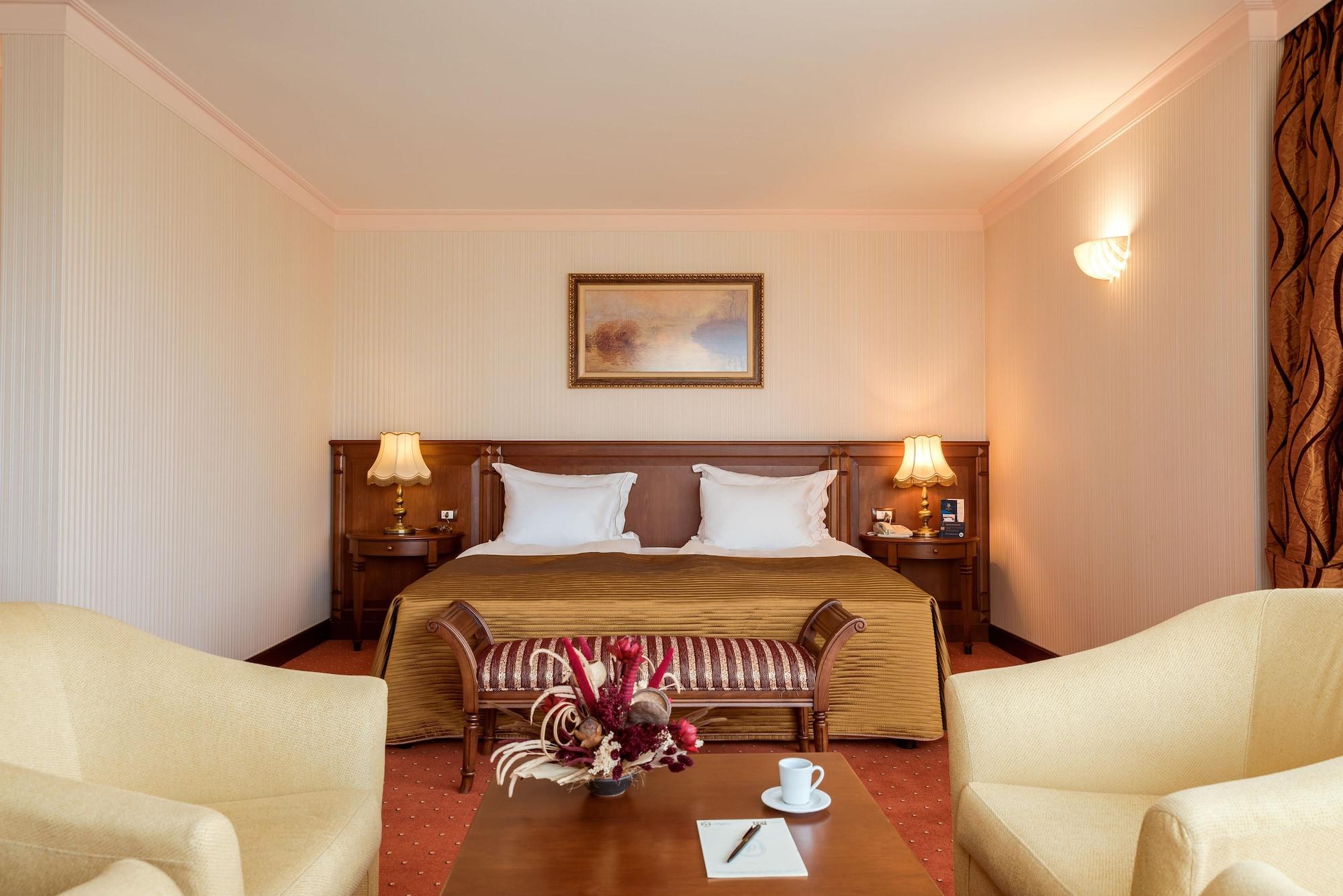 Crystal Palace Boutique Hotel Sofia Exteriör bild
